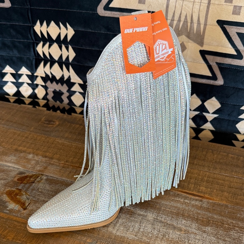 Ouepiano Silver Fringe Boots